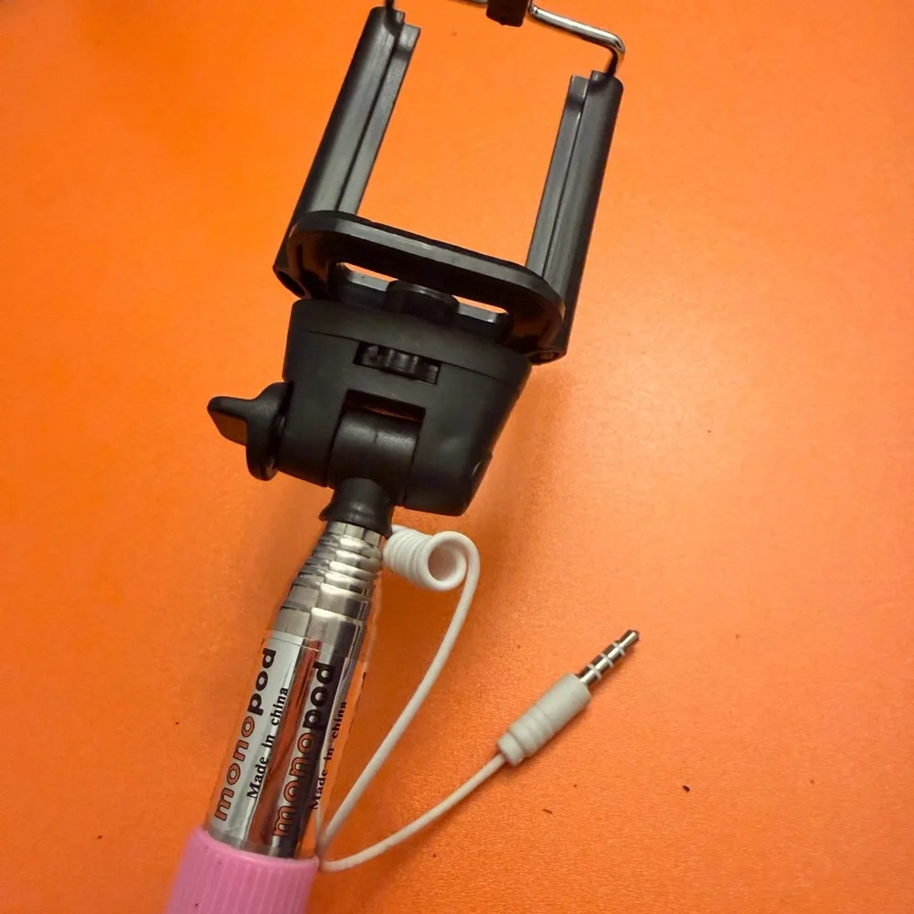 Universal Pink Selfie Stick for Smartphones
